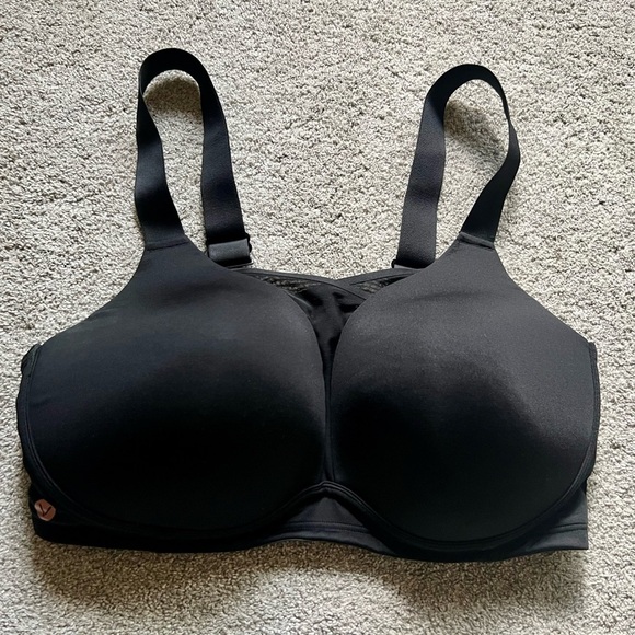 Livi Active Women’s Size 42DDD Black Molded No-Wire Max Support Bra - Picture 1 of 4